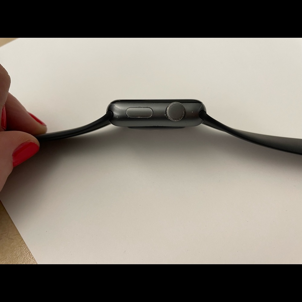 Apple Watch Series 3 42mm Aluminum GPS - Picture 4 of 7